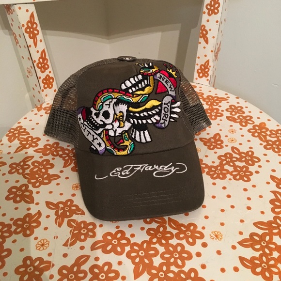 ed hardy trucker cap